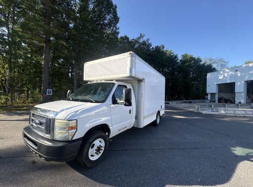 Used 2010 14 ' Box Truck for sale