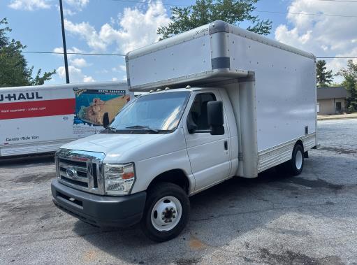 Used 2009 14 ' Box Truck for sale