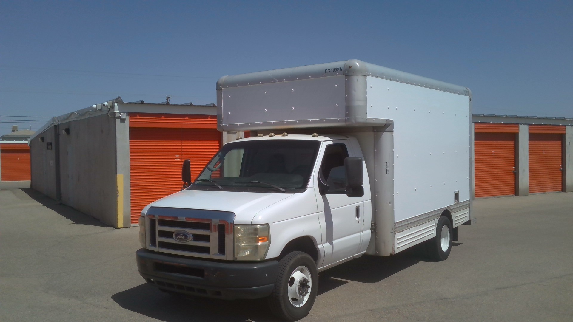 Used 2010 14 ' Box Truck for sale