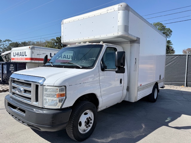 Used 2009 14 ' Box Truck for sale