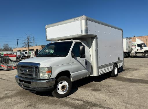 Used 2010 14 ' Box Truck for sale