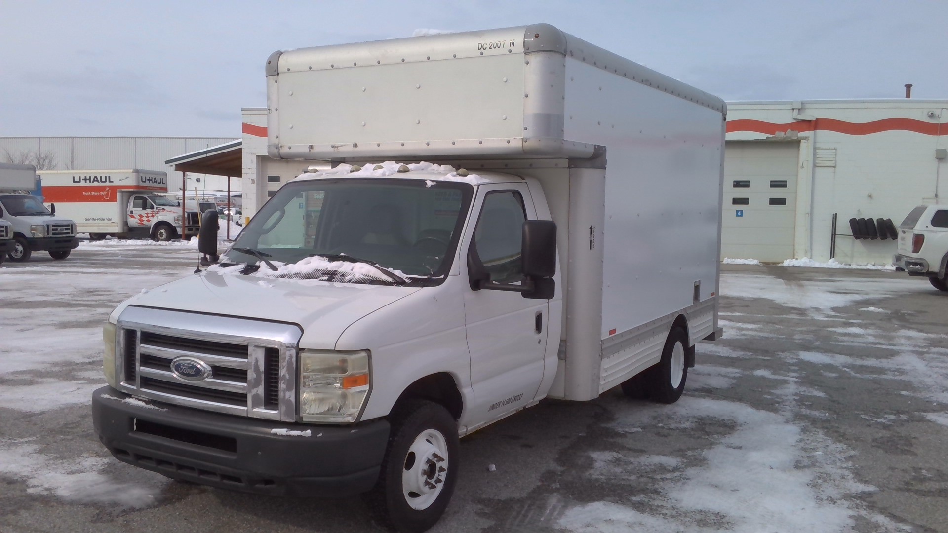 Used 2010 14 ' Box Truck for sale