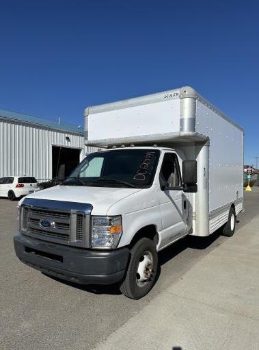 Used 2010 14 ' Box Truck for sale
