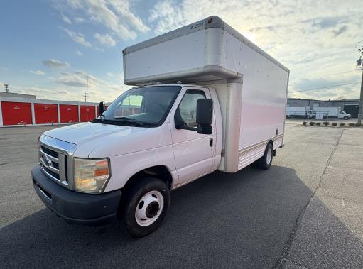 Used 2008 14 ' Box Truck for sale