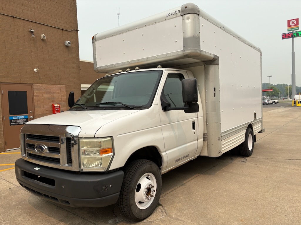Used 2010 14 ' Box Truck for sale