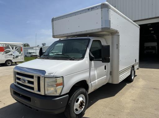 Used 2008 14 ' Box Truck for sale