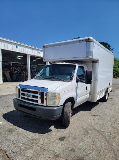 Used 2010 14 ' Box Truck for sale