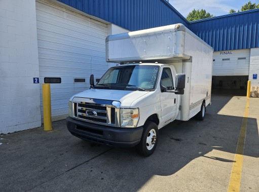 Used 2012 14 ' Box Truck for sale