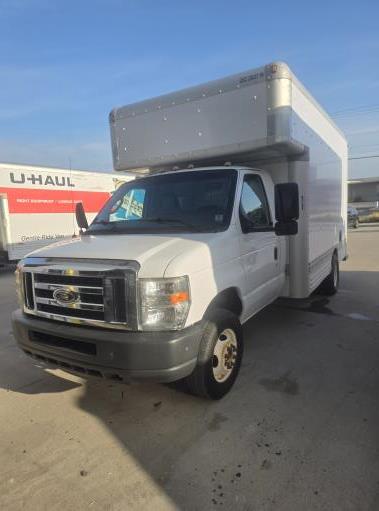 Used 2010 14 ' Box Truck for sale