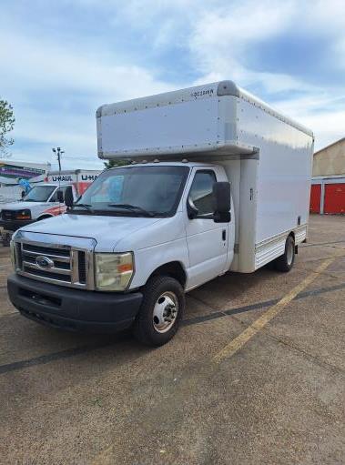 Used 2010 14 ' Box Truck for sale