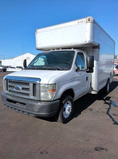 Used 2010 14 ' Box Truck for sale