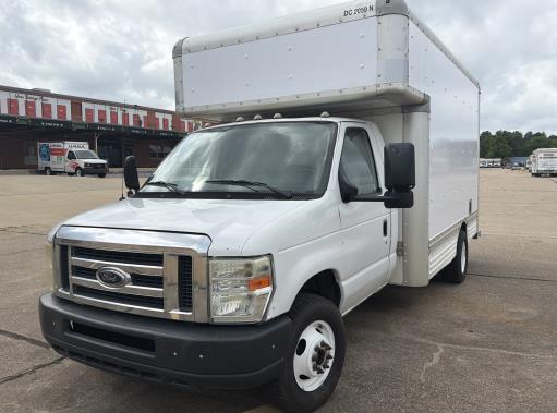 Used 2010 14 ' Box Truck for sale