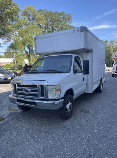 Used 2010 14 ' Box Truck for sale