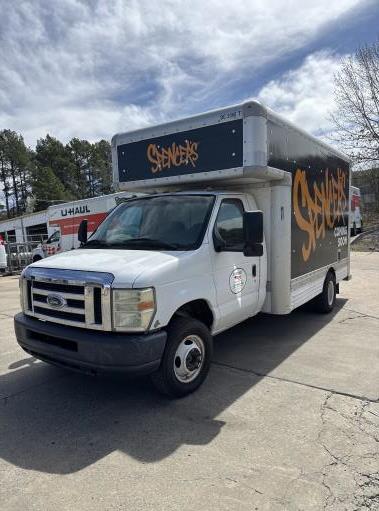 Used 2008 14 ' Box Truck for sale