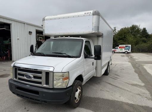 Used 2010 14 ' Box Truck for sale