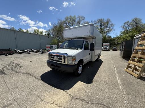 Used 2010 14 ' Box Truck for sale