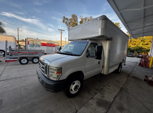 Used 2010 14 ' Box Truck for sale
