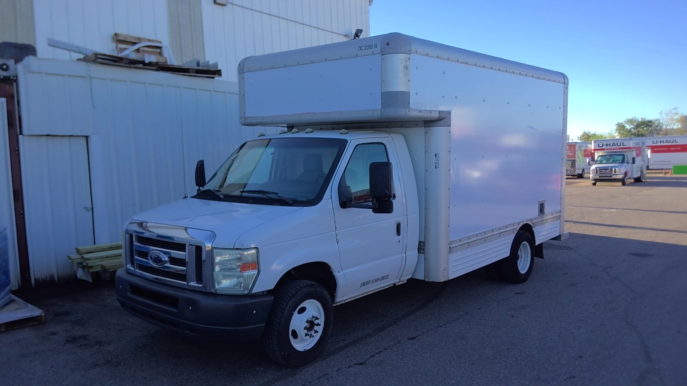 Used 2010 14 ' Box Truck for sale