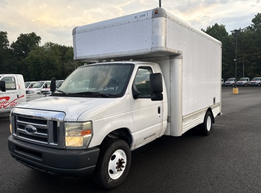 Used 2008 14 ' Box Truck for sale