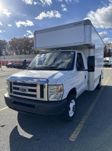Used 2010 14 ' Box Truck for sale
