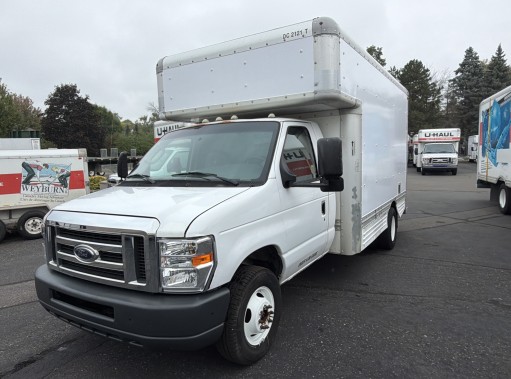 Used 2008 14 ' Box Truck for sale