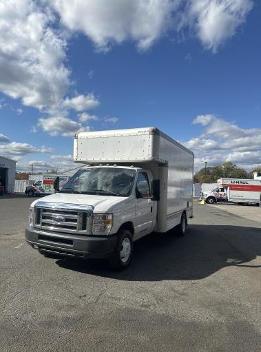 Used 2010 14 ' Box Truck for sale