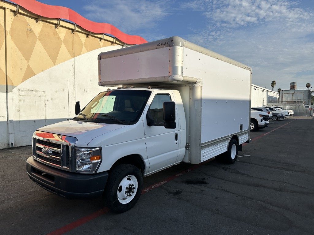 Used 2010 14 ' Box Truck for sale