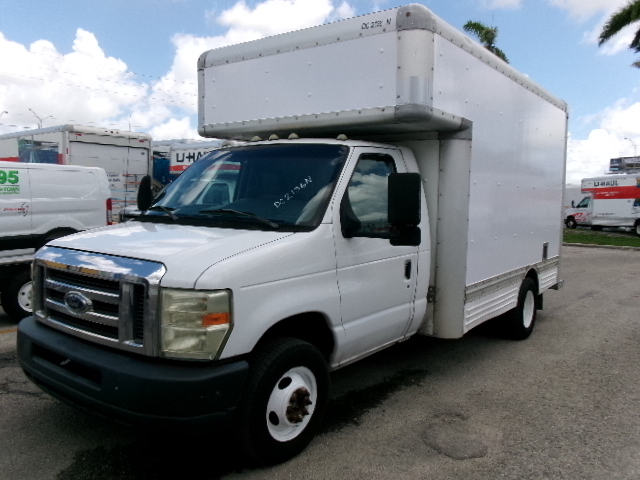 Used 2010 14 ' Box Truck for sale