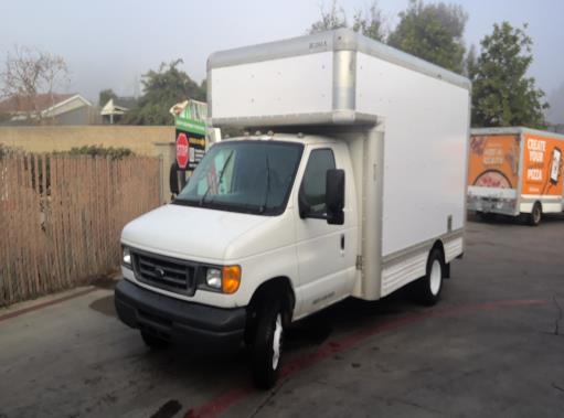 Used 2007 14 ' Box Truck for sale