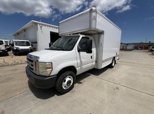 Used 2010 14 ' Box Truck for sale