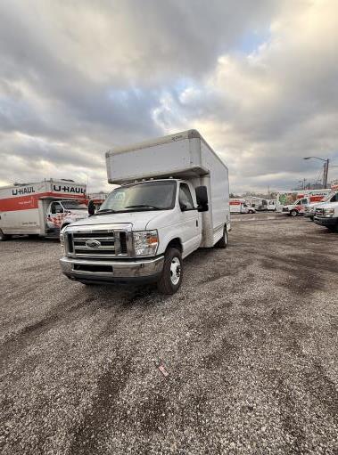 Used 2010 14 ' Box Truck for sale