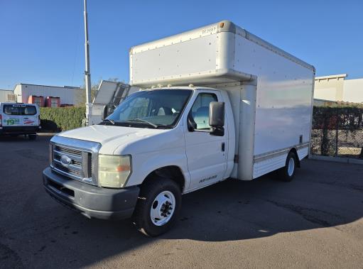 Used 2008 14 ' Box Truck for sale