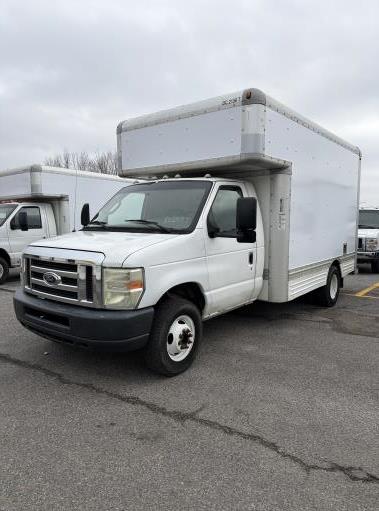 Used 2008 14 ' Box Truck for sale