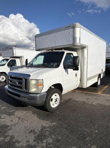 Used 2008 14 ' Box Truck for sale