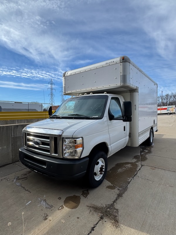 Used 2010 14 ' Box Truck for sale