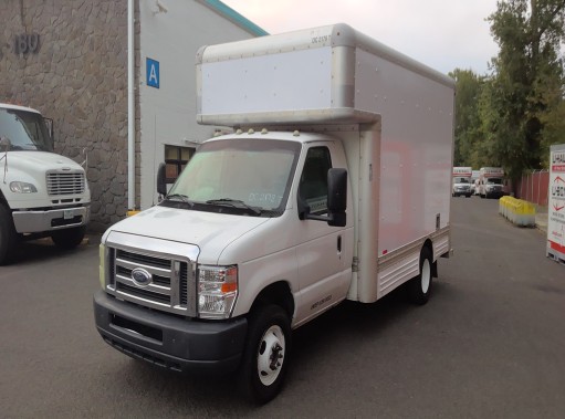 Used 2008 14 ' Box Truck for sale