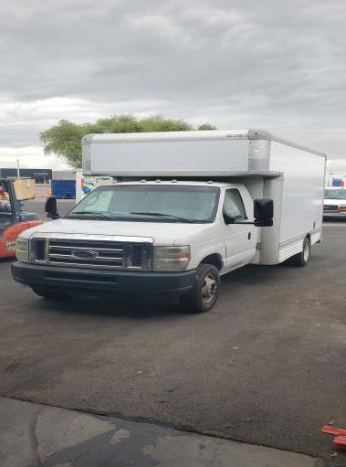 Used 2008 14 ' Box Truck for sale