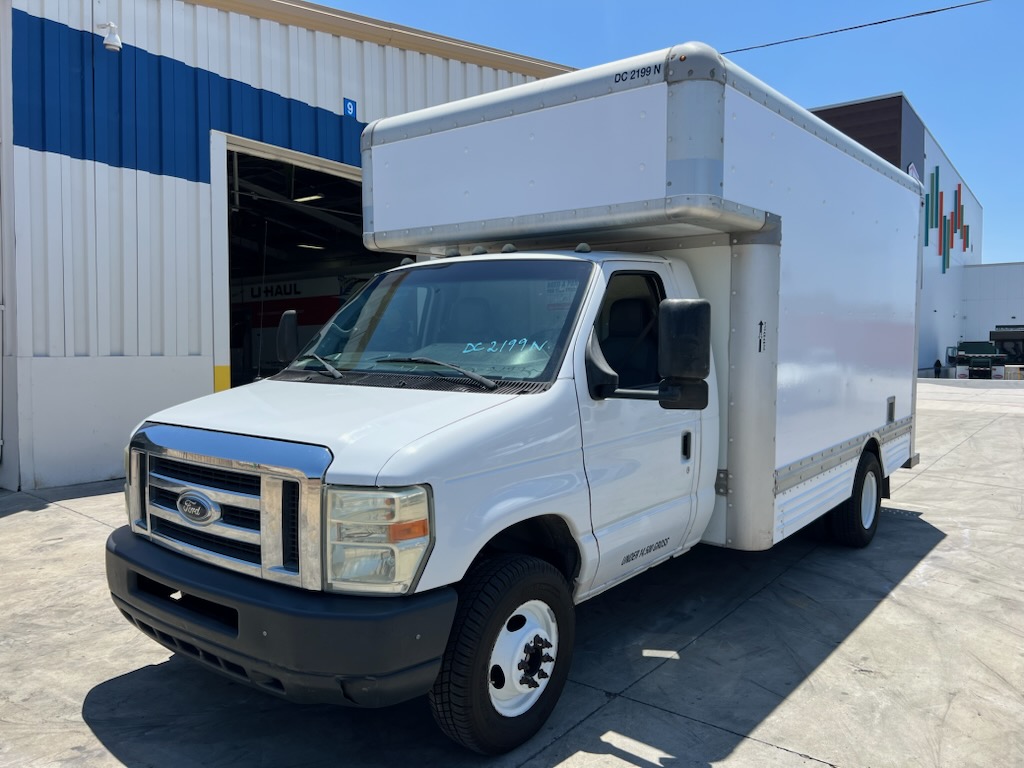 Used 2010 14 ' Box Truck for sale