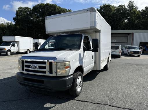 Used 2008 14 ' Box Truck for sale