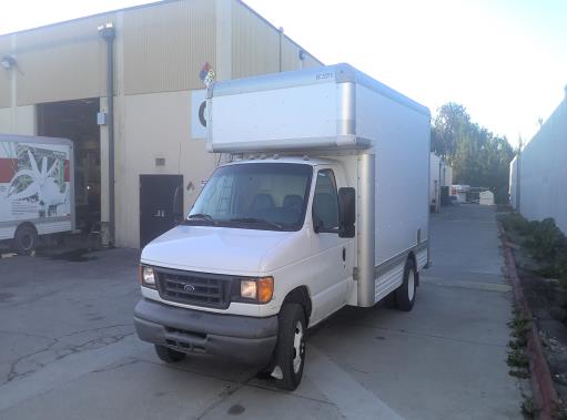 Used 2007 14 ' Box Truck for sale