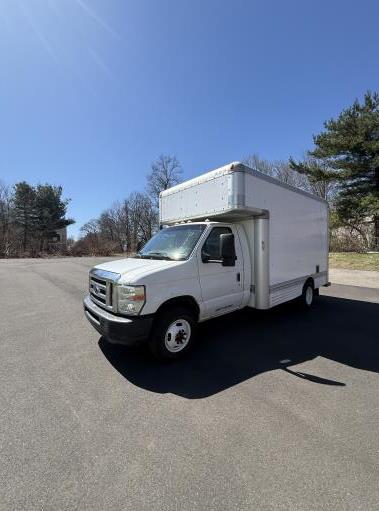 Used 2010 14 ' Box Truck for sale