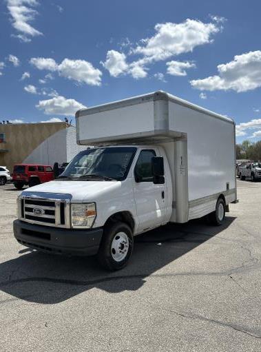 Used 2008 14 ' Box Truck for sale