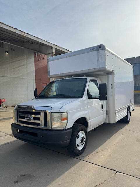 Used 2008 14 ' Box Truck for sale