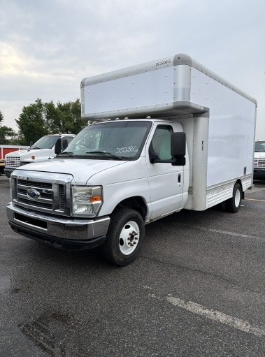 Used 2012 14 ' Box Truck for sale
