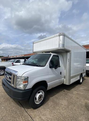 2008 14' Box Truck for Sale in Shreveport, LA 71108 | U-Haul Truck Sales