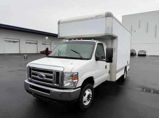 Used 2008 14 ' Box Truck for sale