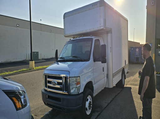 Used 2010 14 ' Box Truck for sale