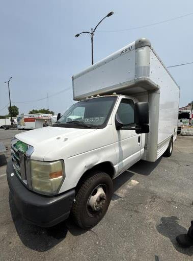 Used 2008 14 ' Box Truck for sale