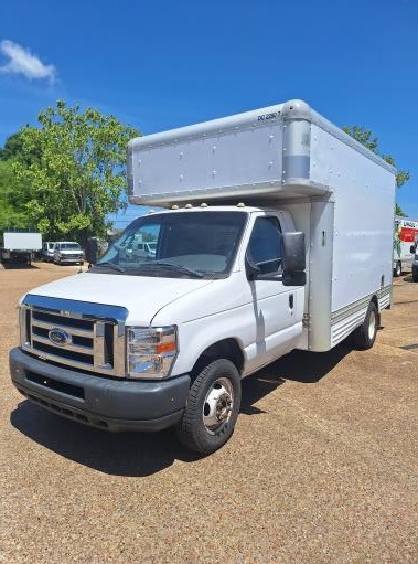 Used 2008 14 ' Box Truck for sale