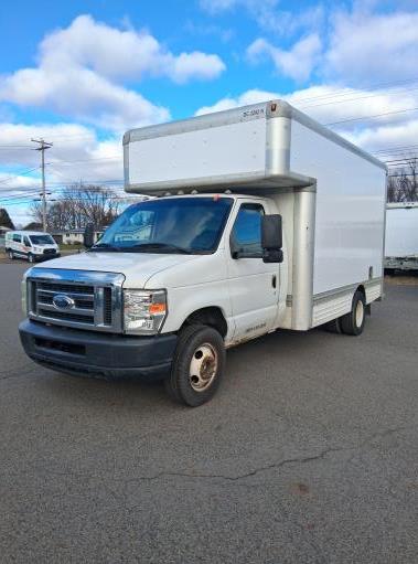 Used 2010 14 ' Box Truck for sale